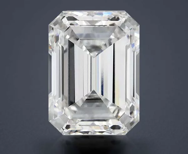 4 Carat · E · VS1 Rare Carat Ideal Cut
