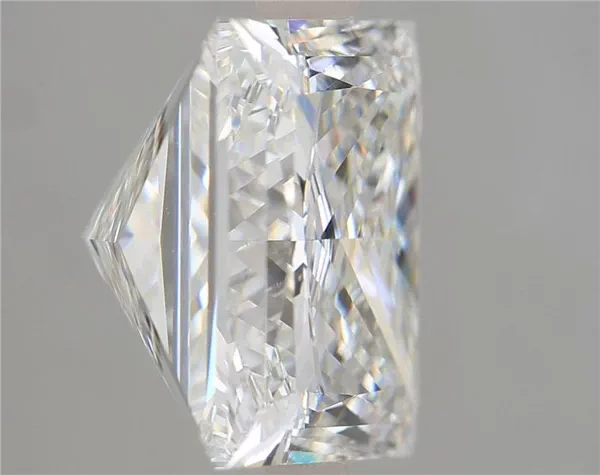 7.02 Carat · G · VS2 Rare Carat Ideal Cut