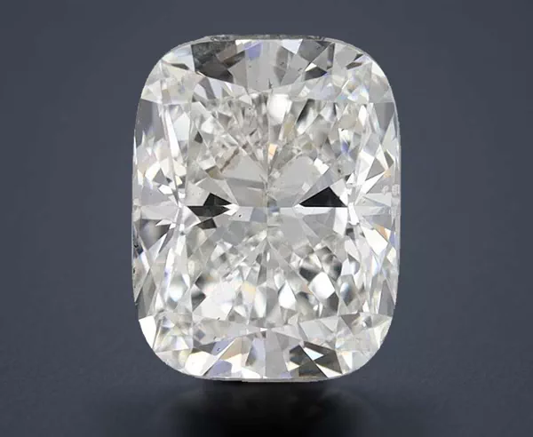 0.9 Carat · F · VS2 Rare Carat Ideal Cut