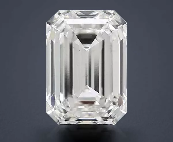 4.52 Carat · E · VS2 Rare Carat Ideal Cut