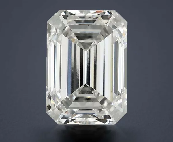 3.34 Carat · F · VS2 Rare Carat Ideal Cut