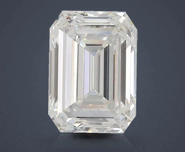 4.6 Carat · E · VS1 Rare Carat Ideal Cut