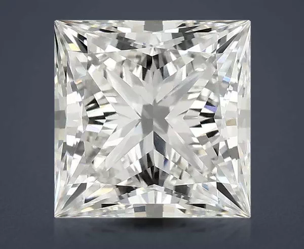 3.02 Carat · G · VS1 Rare Carat Ideal Cut