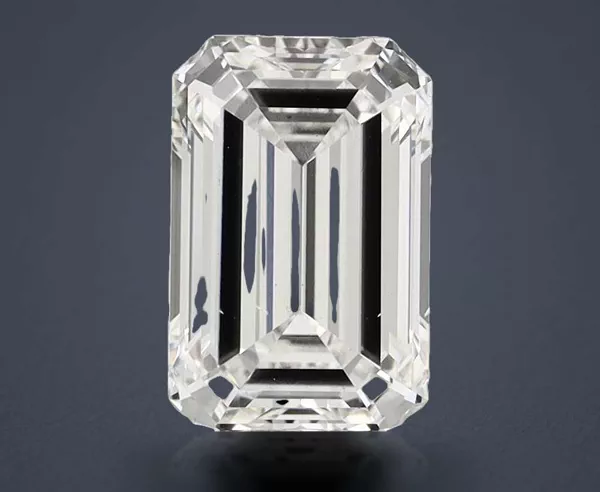 5.02 Carat · F · VS2 Rare Carat Ideal Cut