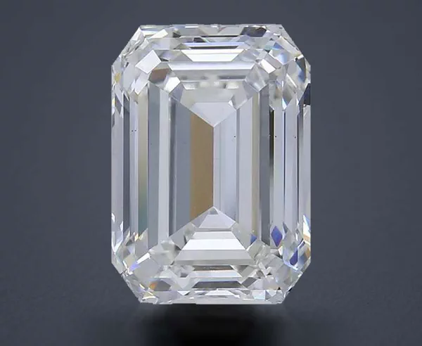 2.68 Carat · F · VS1 Rare Carat Ideal Cut