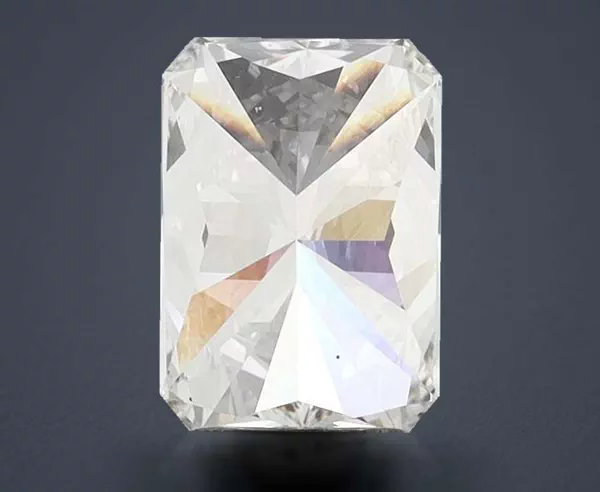 3.51 Carat · G · VS2 Rare Carat Ideal Cut