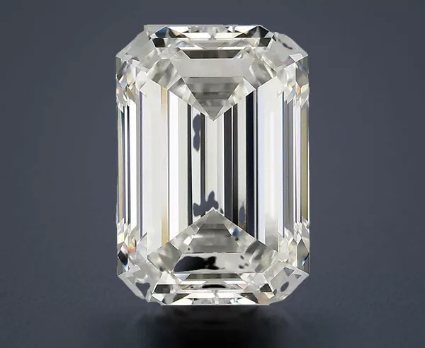 4.83 Carat · F · VVS2 Rare Carat Ideal Cut
