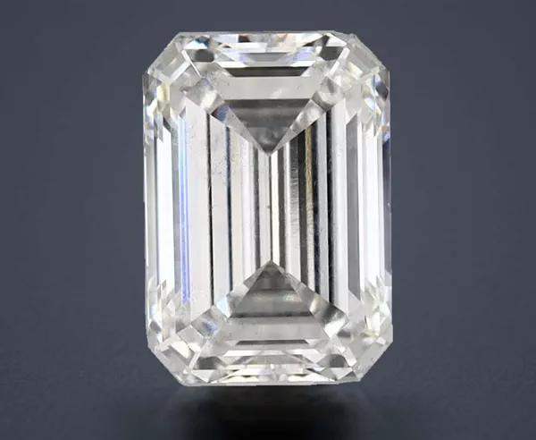1.96 Carat · F · VS2 Rare Carat Ideal Cut