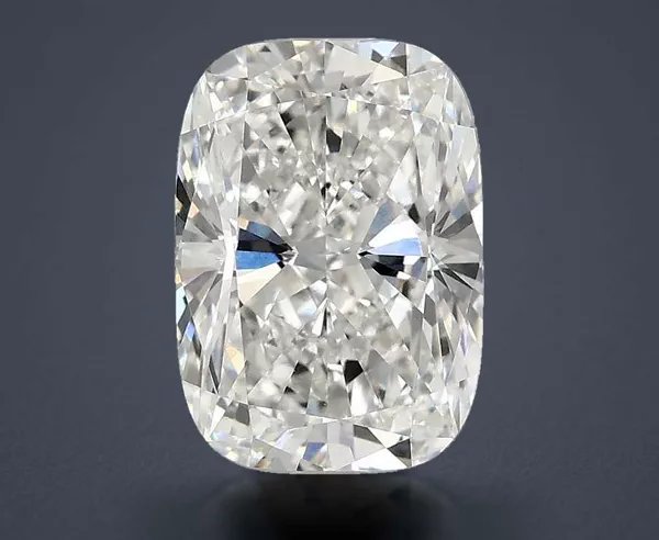 2.81 Carat · E · VS1 Rare Carat Ideal Cut