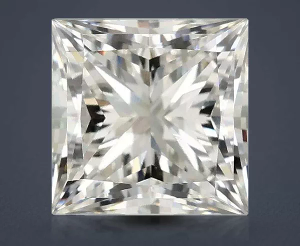 3.04 Carat · H · VS1 Rare Carat Ideal Cut