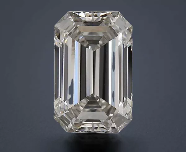 2.55 Carat · H · VS1 Rare Carat Ideal Cut