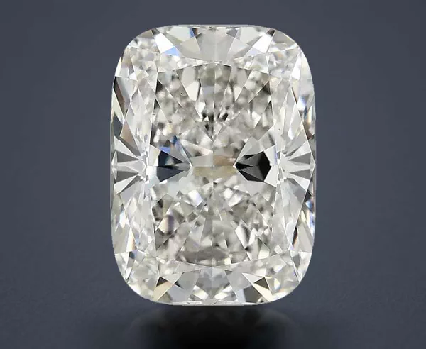 4.04 Carat · H · VS1 Rare Carat Ideal Cut