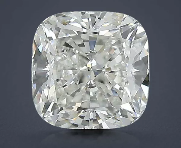 0.77 Carat · I · VS2 Rare Carat Ideal Cut