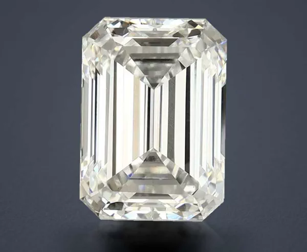 2.37 Carat · F · VS1 Rare Carat Ideal Cut
