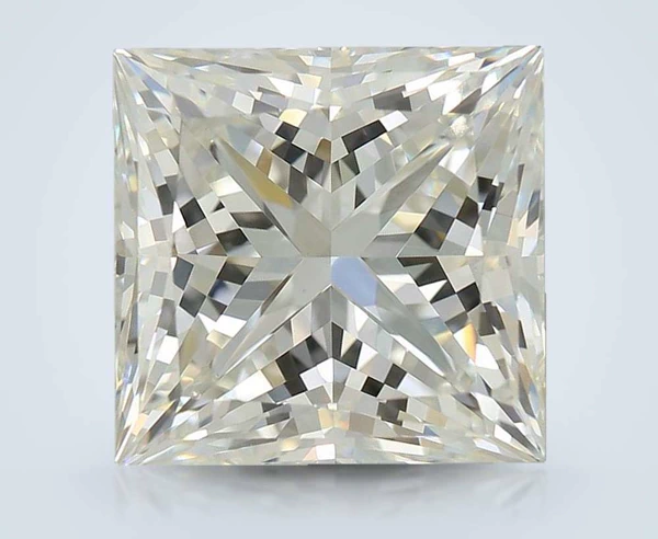 4.05 Carat · G · VVS2 Rare Carat Ideal Cut