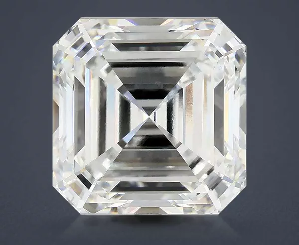 10.77 Carat · E · VVS2 excellent Cut