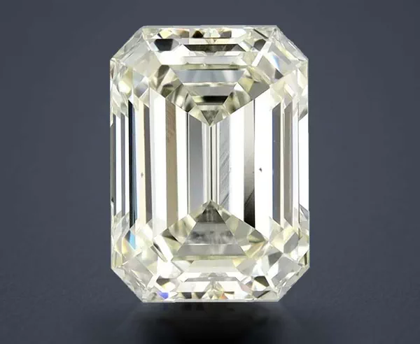 0.9 Carat · K · VS2 Rare Carat Ideal Cut