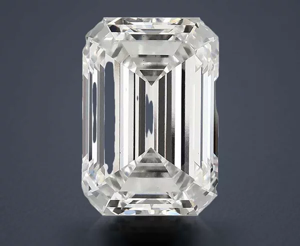 4 Carat · F · VS1 Rare Carat Ideal Cut