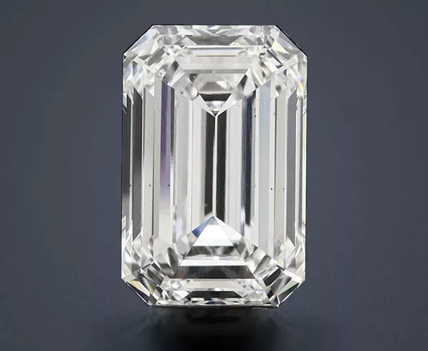 6.59 Carat · F · VS2 Rare Carat Ideal Cut