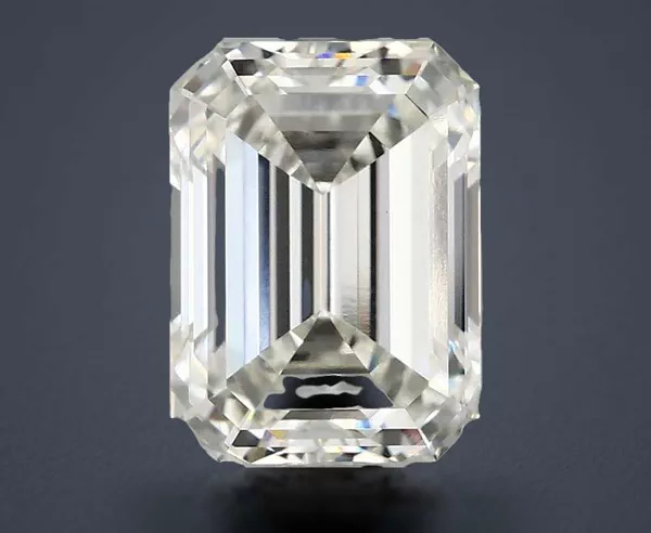 3.2 Carat · G · VVS2 Rare Carat Ideal Cut