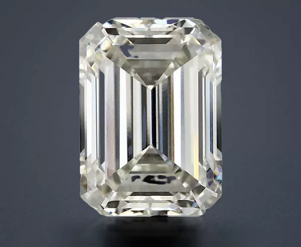 3.04 Carat · G · VS1 Rare Carat Ideal Cut