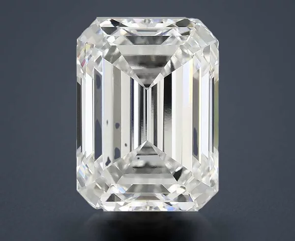 4.68 Carat · E · VS1 Rare Carat Ideal Cut