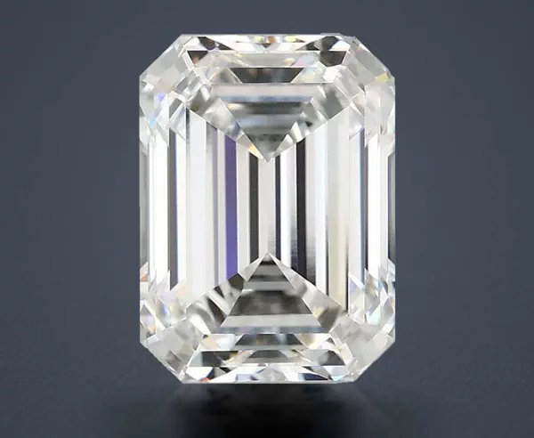 2.85 Carat · E · VS1 Rare Carat Ideal Cut