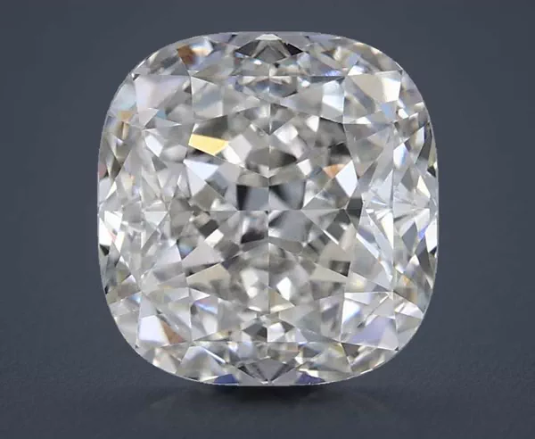 2.2 Carat · G · VVS2 Rare Carat Ideal Cut