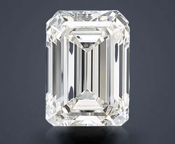 2.07 Carat · F · VVS2 Rare Carat Ideal Cut