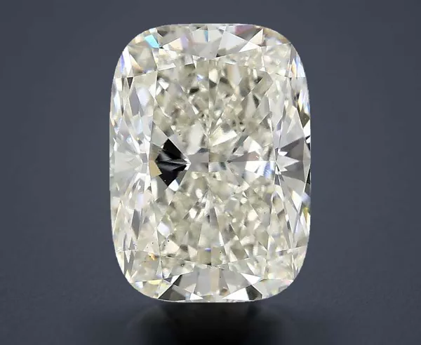 4.03 Carat · G · VS2 Rare Carat Ideal Cut