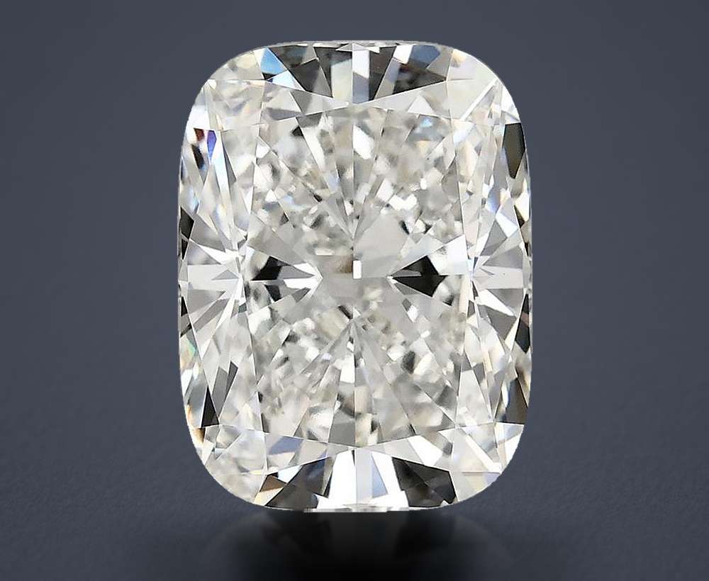 4.88 Carat · G · VVS2 Rare Carat Ideal Cut