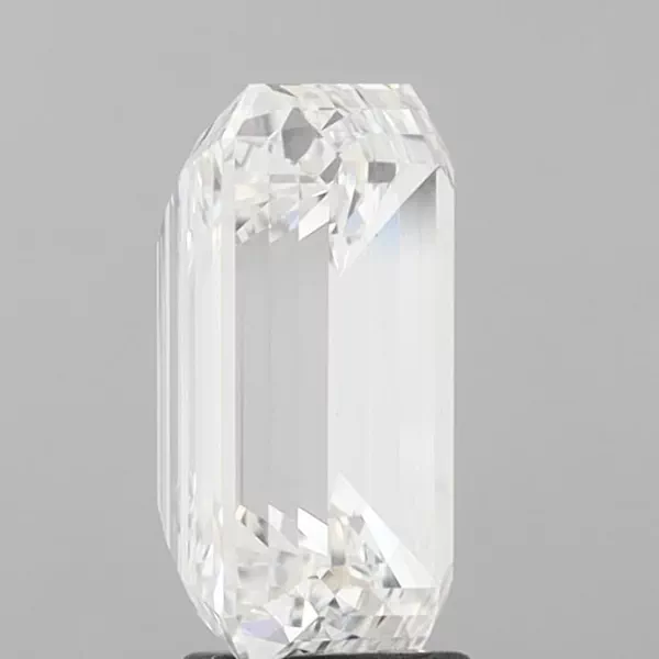 4.53 Carat · E · VS2 Rare Carat Ideal Cut