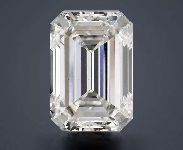 4 Carat · F · VS1 Rare Carat Ideal Cut