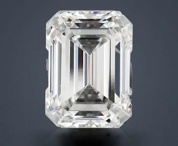 2.29 Carat · E · VS1 Rare Carat Ideal Cut