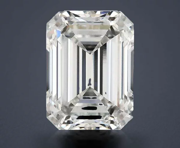 3.32 Carat · E · VS1 Rare Carat Ideal Cut