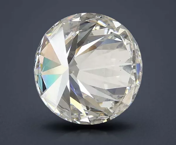 2.88 Carat · G · VS1 Rare Carat Ideal Cut