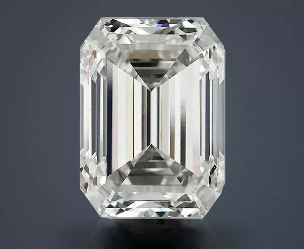 4.45 Carat · G · VS1 Rare Carat Ideal Cut
