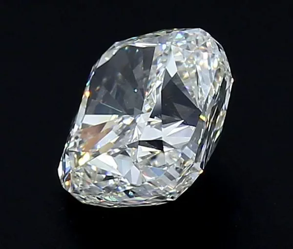 3.01 Carat · I · VS2 very good Cut