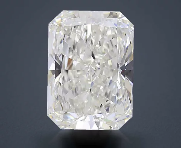 6.97 Carat · F · VVS2 Rare Carat Ideal Cut