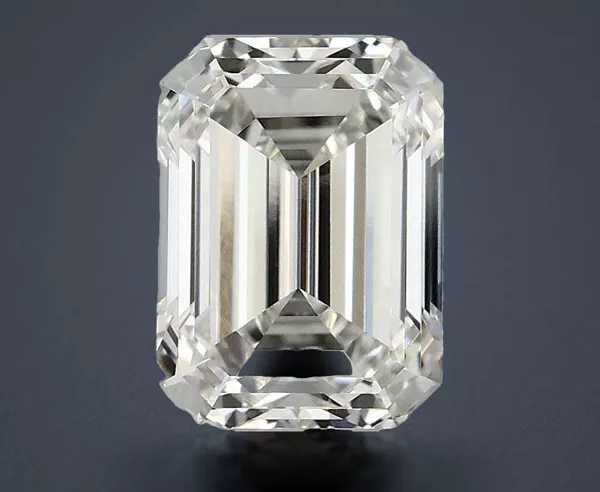 3.03 Carat · G · VS1 Rare Carat Ideal Cut