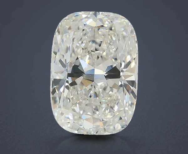 3.76 Carat · G · VVS2 Rare Carat Ideal Cut