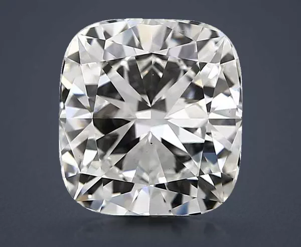 2.81 Carat · H · VS1 Rare Carat Ideal Cut