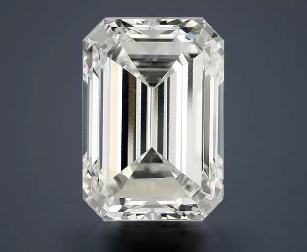4.91 Carat · F · VVS2 Rare Carat Ideal Cut