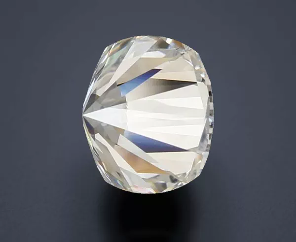 3.74 Carat · G · VS1 Rare Carat Ideal Cut