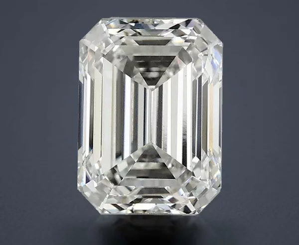 2.04 Carat · F · VS1 Rare Carat Ideal Cut