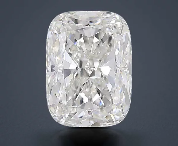 3.31 Carat · G · VS1 Rare Carat Ideal Cut