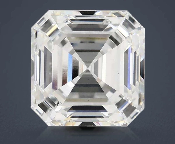 5.01 Carat · E · VS2 Rare Carat Ideal Cut