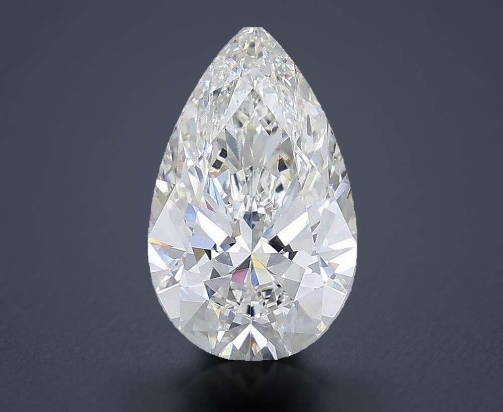 3.14 Carat · F · VVS2 Rare Carat Ideal Cut