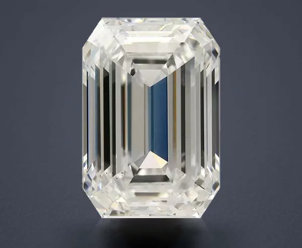 6.6 Carat · E · VS2 Rare Carat Ideal Cut