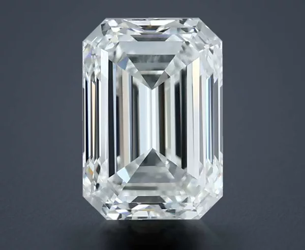 0.9 Carat · H · IF Rare Carat Ideal Cut